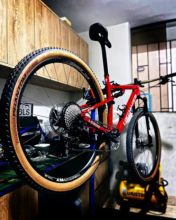 general maintenance full suspension mountain bike in Trujillo Peru